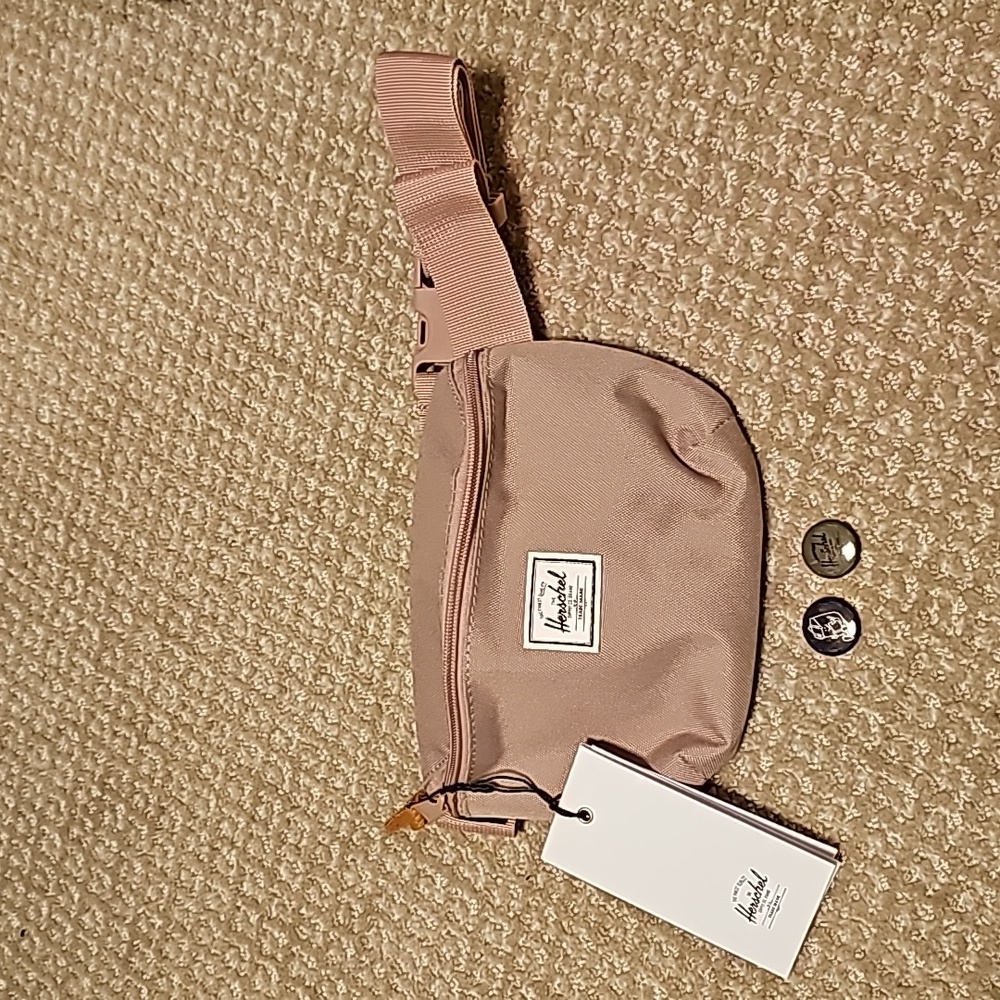 Hershel fanny pack